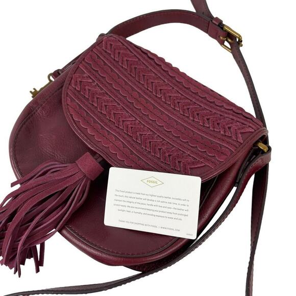 Fossil Emi Red Tassel Leather Saddle Crossbody Bag Color Wine - Picture 11 of 16